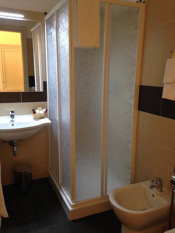 Alangia Inn Rzym Zewnętrze zdjęcie